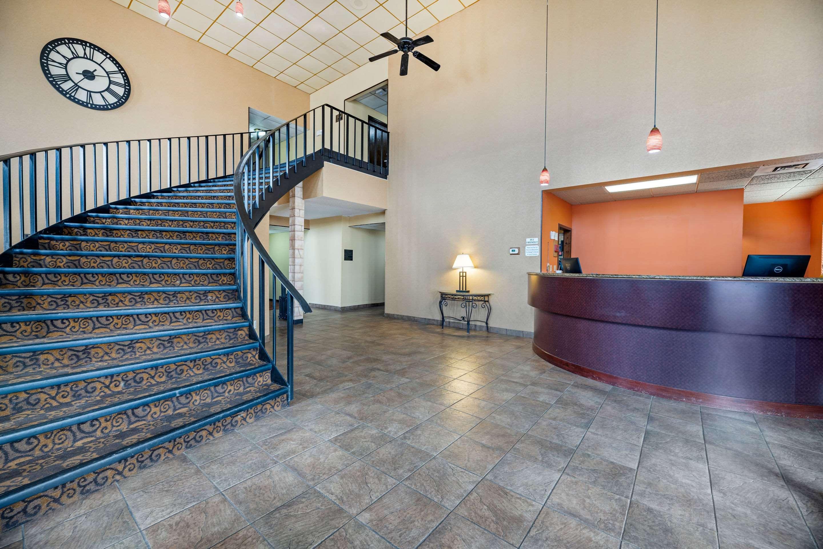 South Hutchinson Rodeway Inn מראה חיצוני תמונה