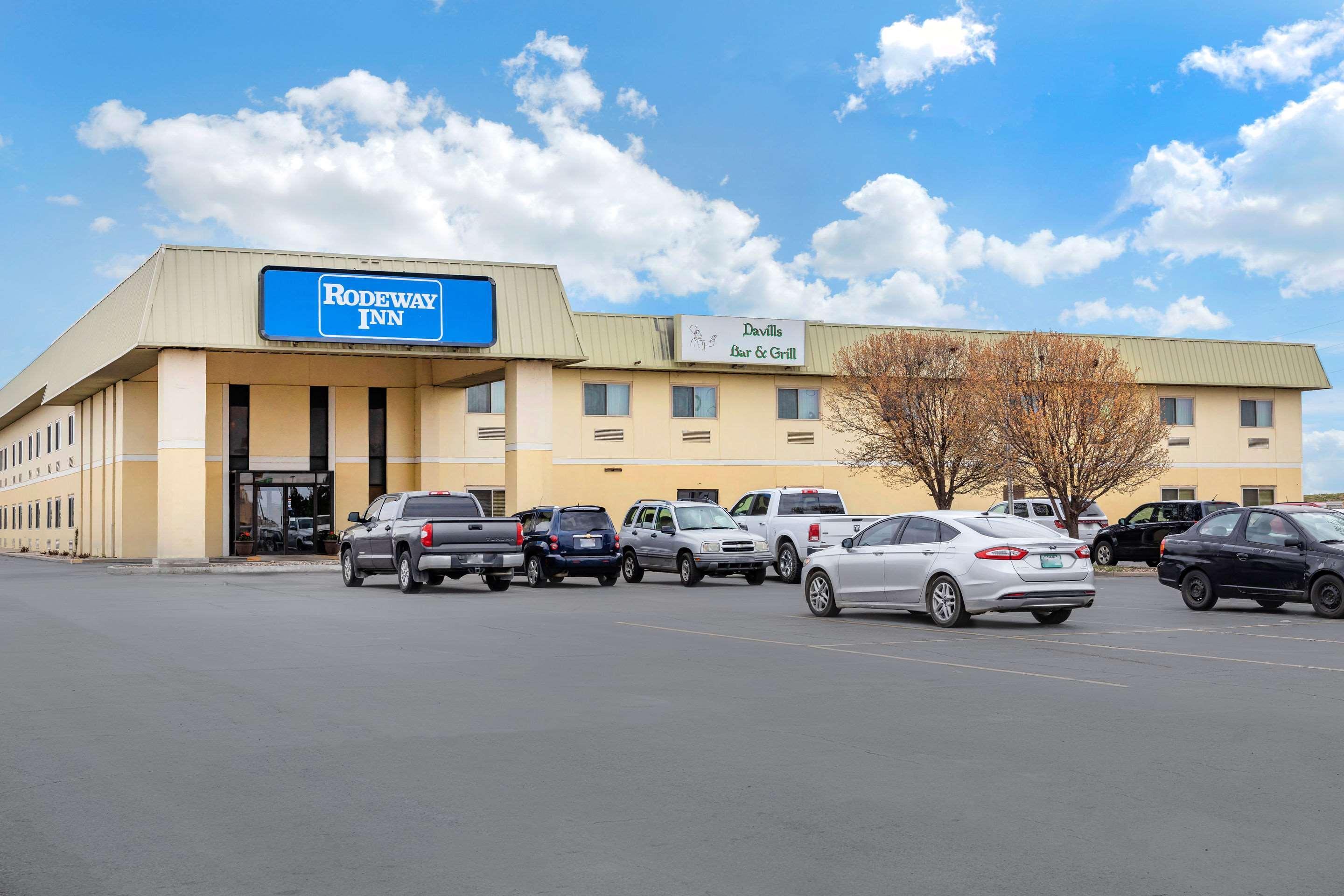 South Hutchinson Rodeway Inn מראה חיצוני תמונה