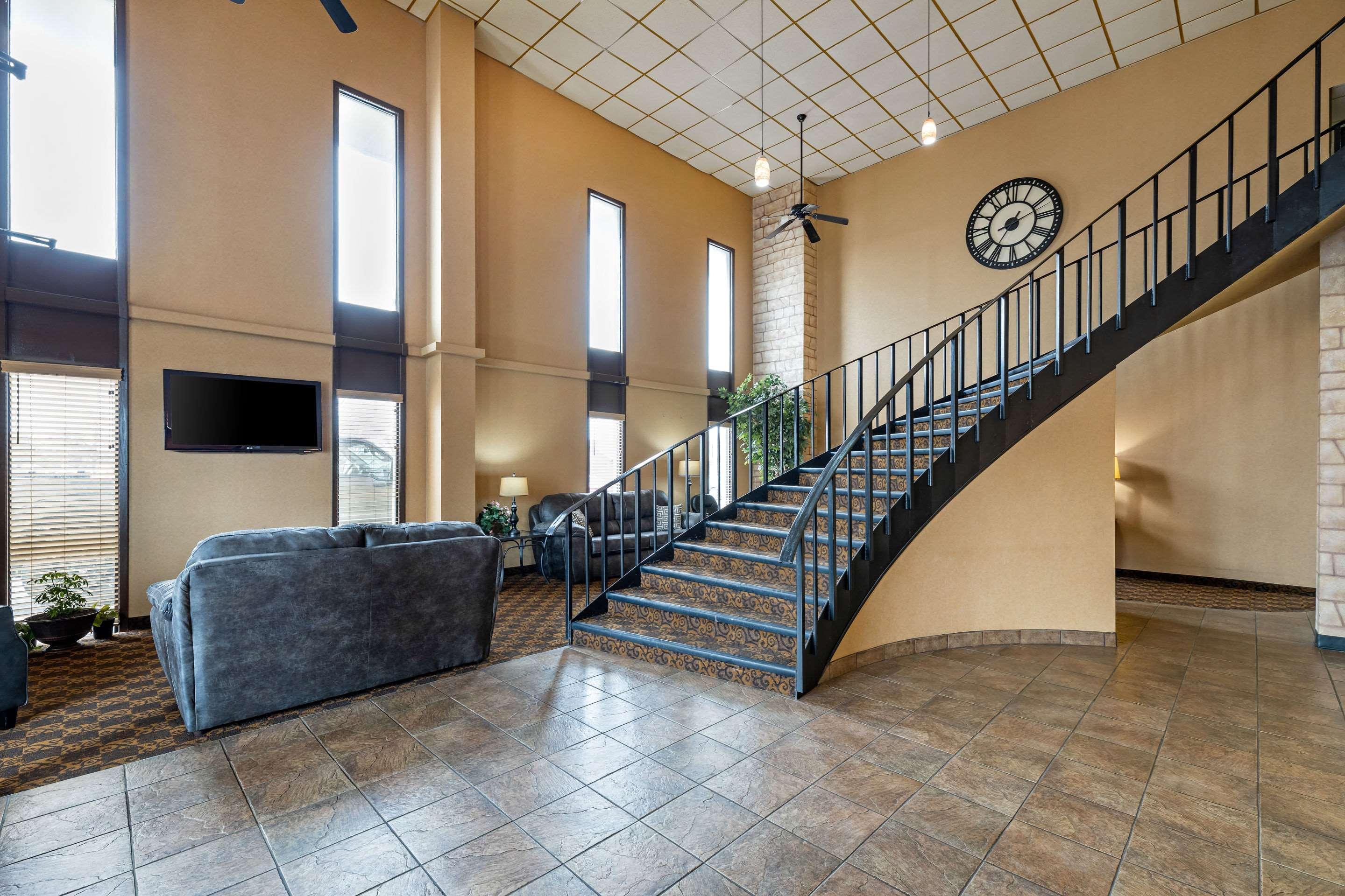 South Hutchinson Rodeway Inn מראה חיצוני תמונה