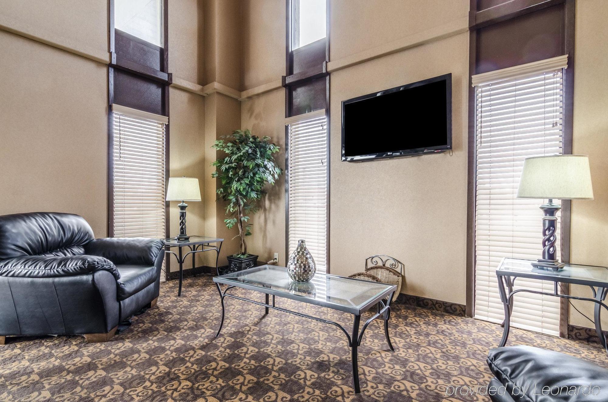 South Hutchinson Rodeway Inn מראה חיצוני תמונה